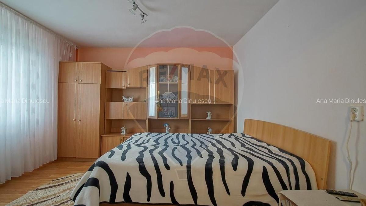 Casa individuala, curte si beci, zona centrala, Sanpetru! - 36