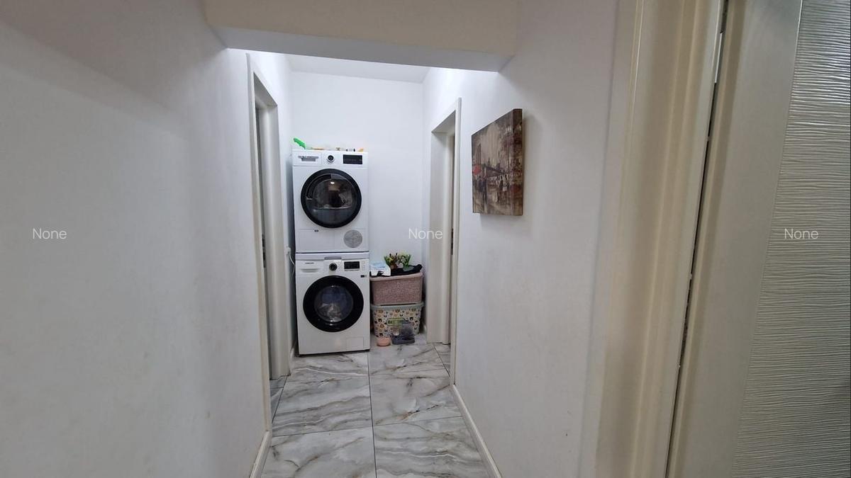 De Vanzare, Apartament 3 Camere, Etaj intermediar cu lift Comision 0 - 9