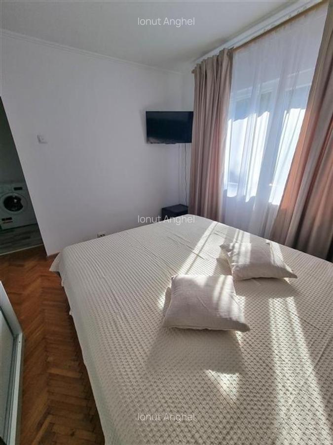 Apartament doua camere decomandat - etajul 1 - geam la baie - mobilat si utilat - 3