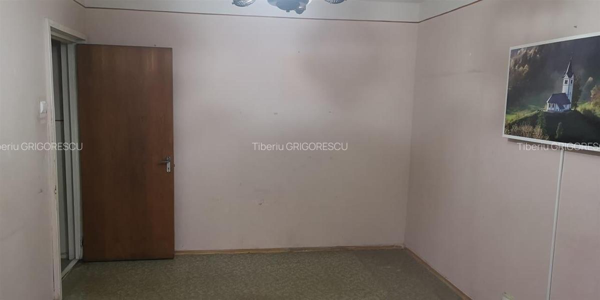 Apartament 3 Camere Astra Decomandat Liber - 1