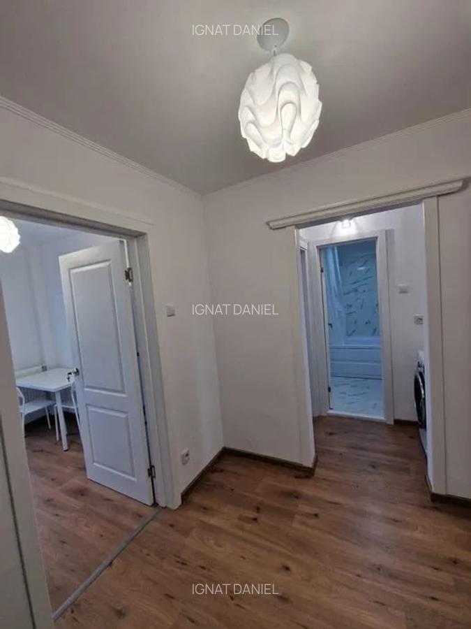 Apartament cu 2 camere decomandat, etaj 3/4, zona Canta - 1