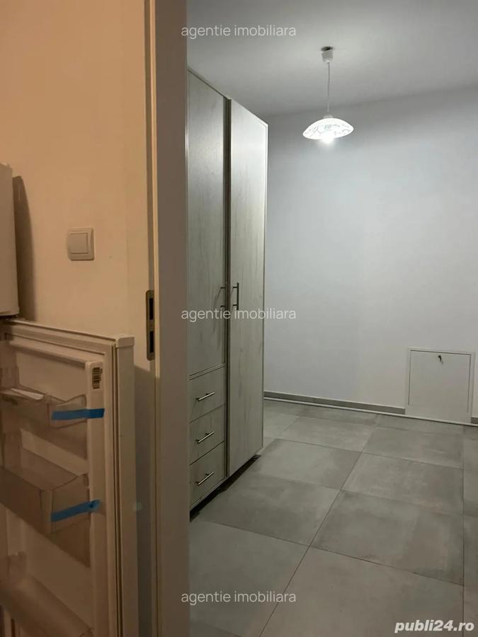 Bloc nou,et II, decomandat, mobilat. - 7