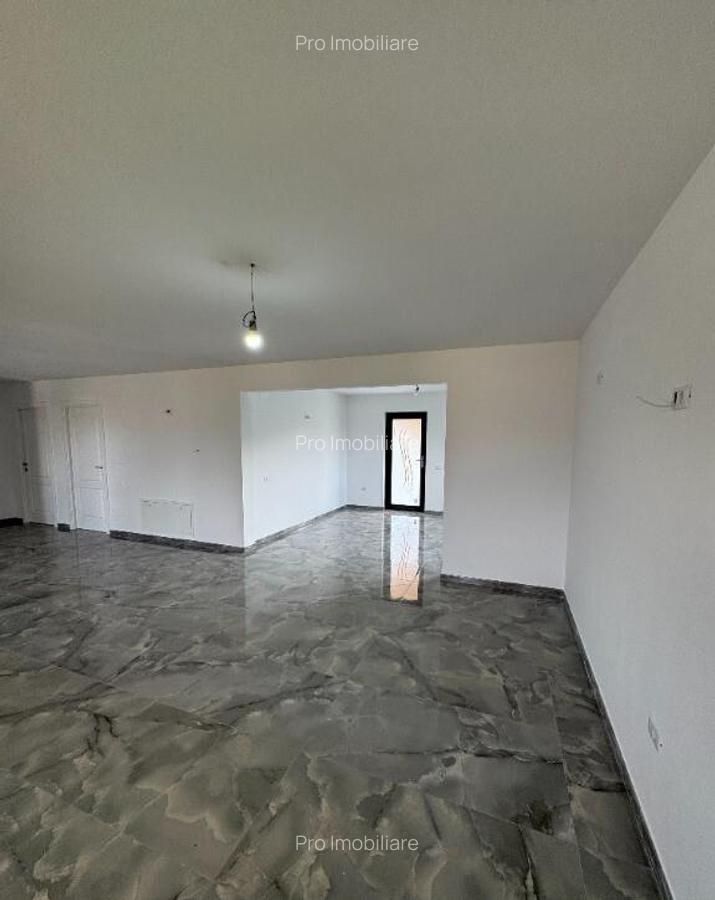 Vanad casa noua in Cordun - 5