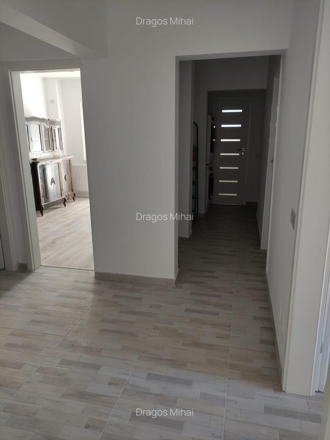 4 camere Titan / centrala proprie / renovat 2025 / imobil anvelopat - 11