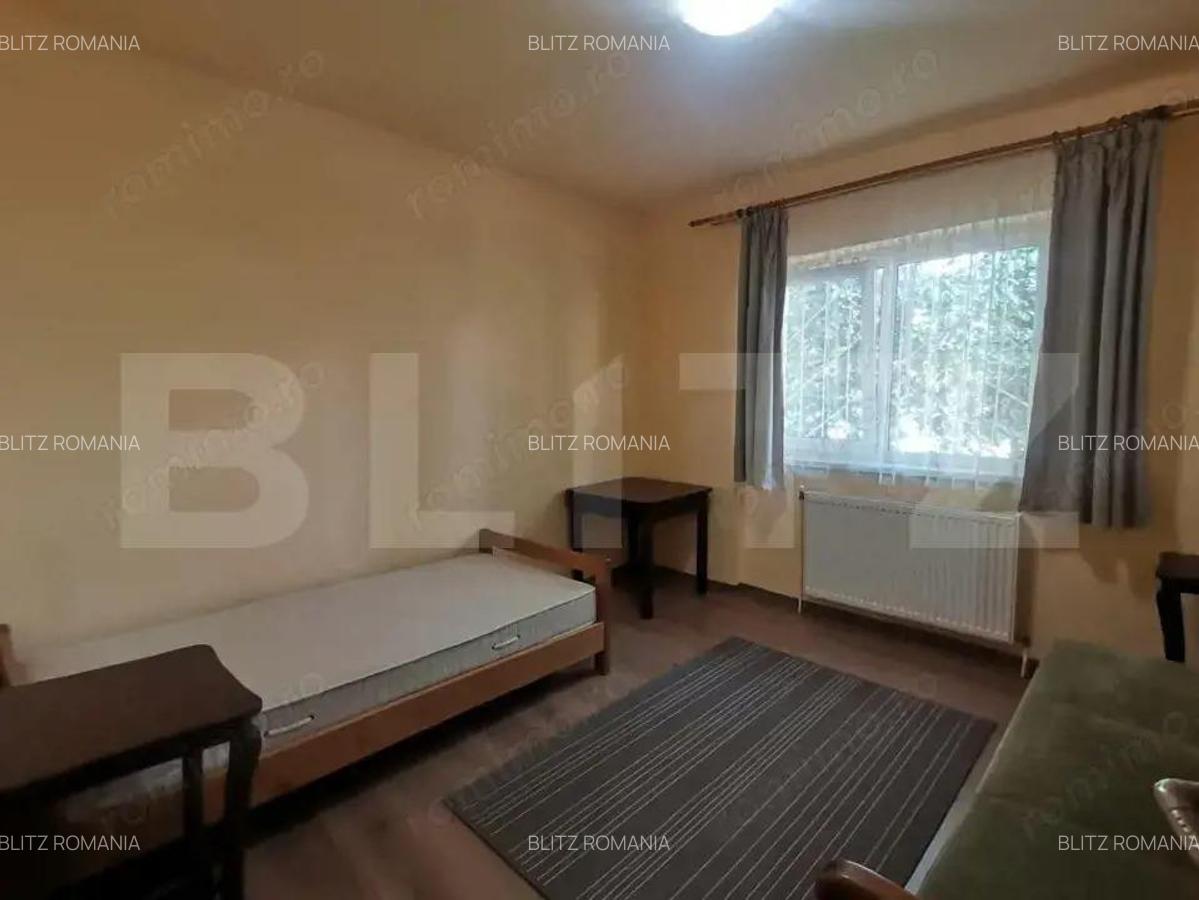 Apartament 2 camere, decomandat, zona Soarelui - 1