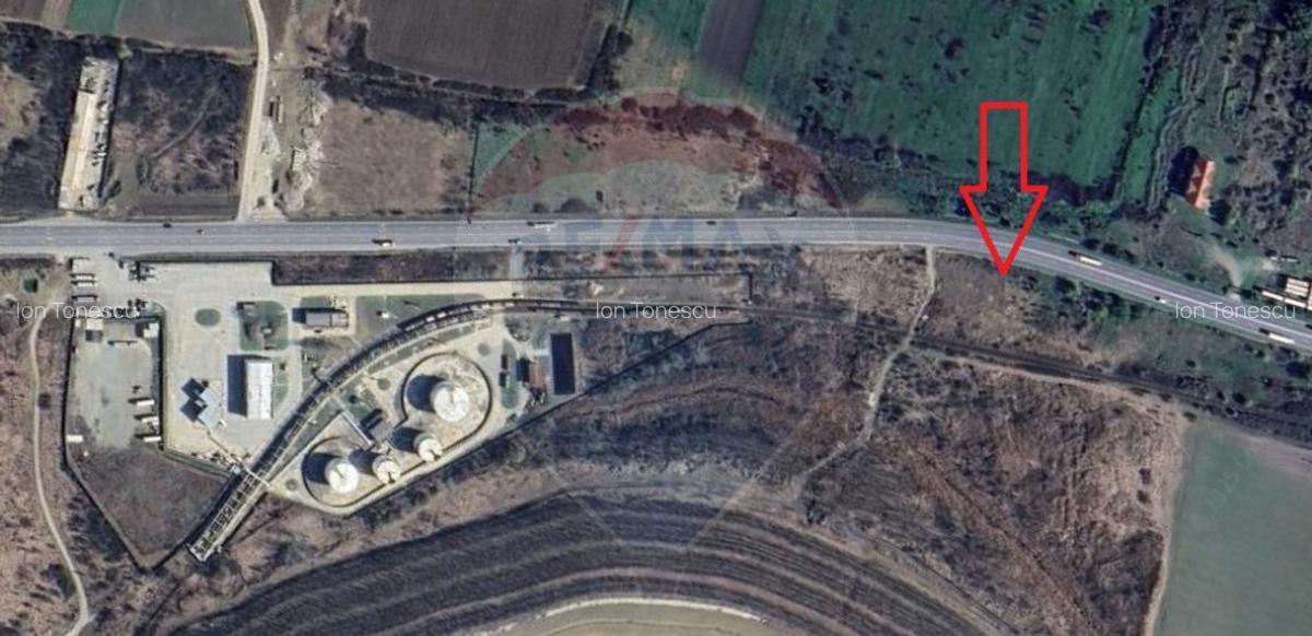 Teren 4,950mp Almaj / DE 70 / zona Depozit ROMPETROL - 3