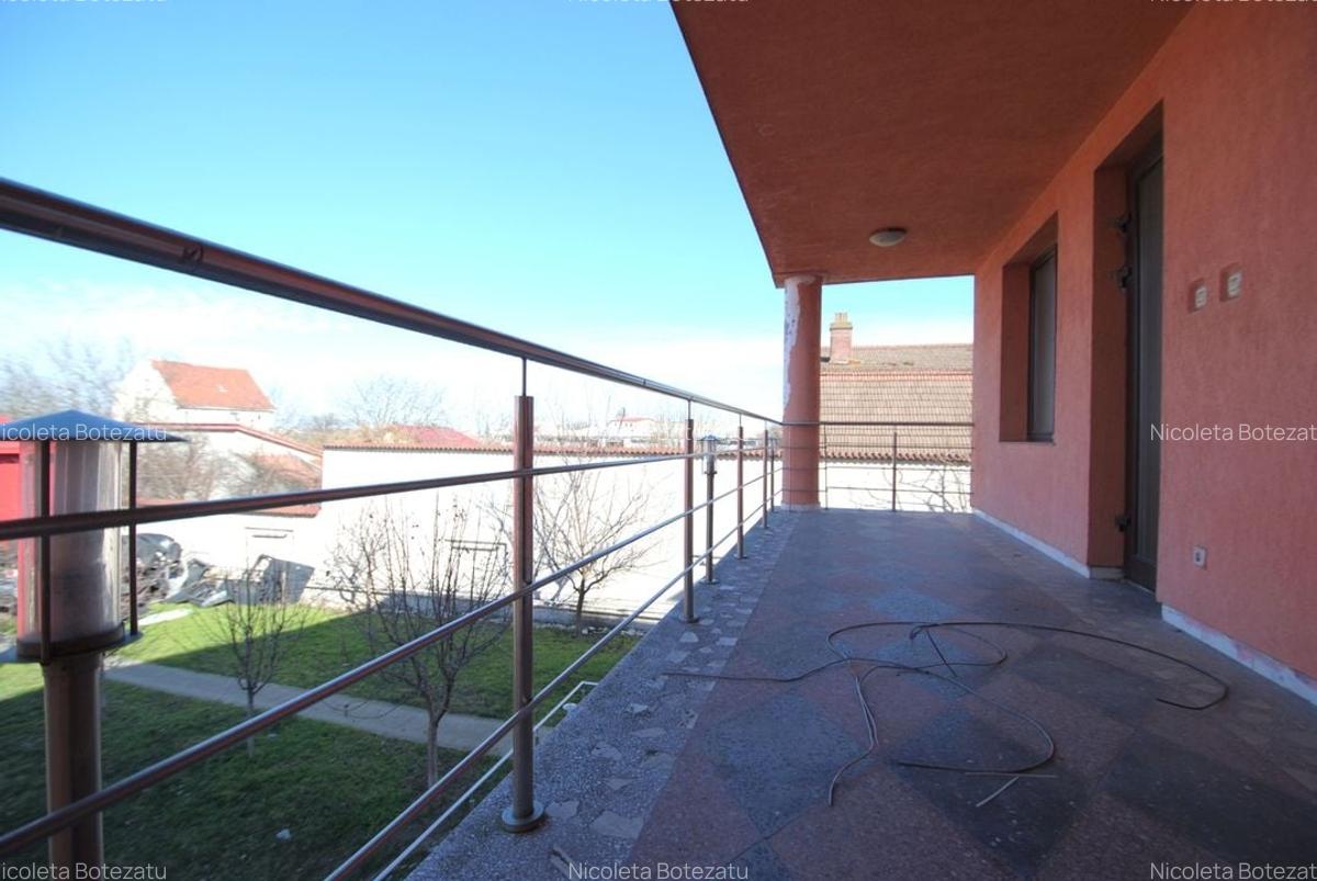 Casa cu o arhitectura deosebita si teren generos in zona Mehala - 32