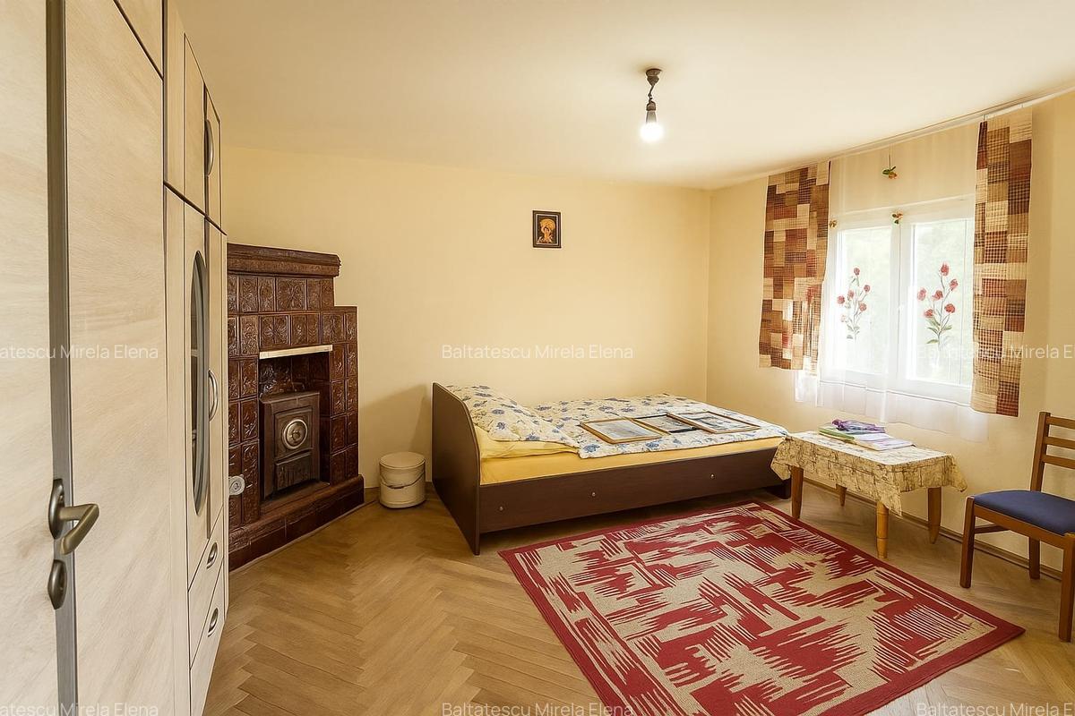 Casă tradițională într-un peisaj de vis – Vâlcănești - 3