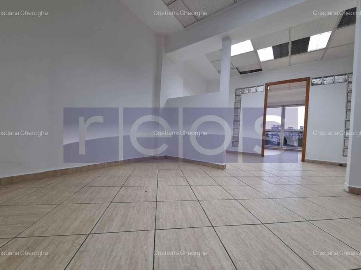 VANZARE SPATIU COMERCIAL | 15 CAMERE | ZONA UNIRII - 17