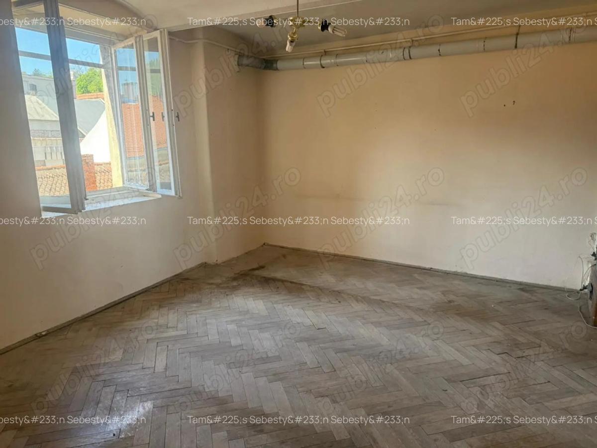 De vanzare imobil deosebit in inima Bra?ovului,str.Republicii nr. 9, ap. 5! - 2