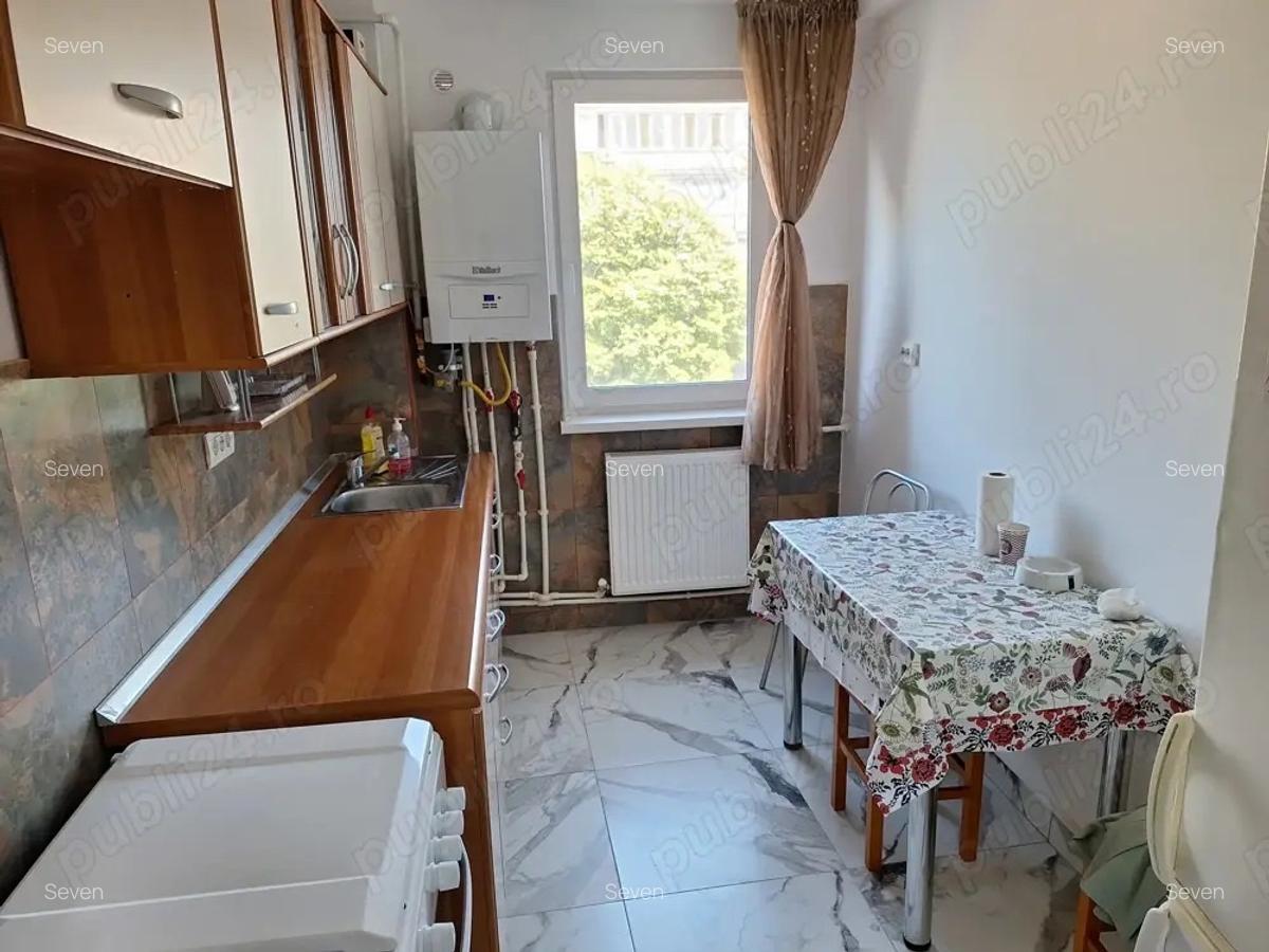 Apartament 2 camere - zona Tomis II - 84.000 euro (Cod E11) - 3