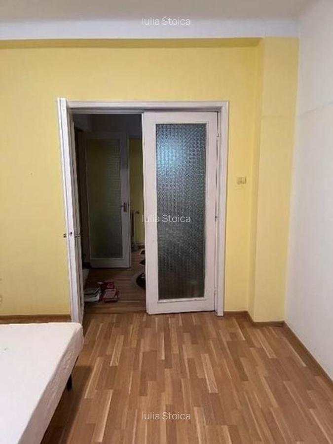 De vanzare Apartament 4 camere Universitate - Rosetti sector 2 - 3