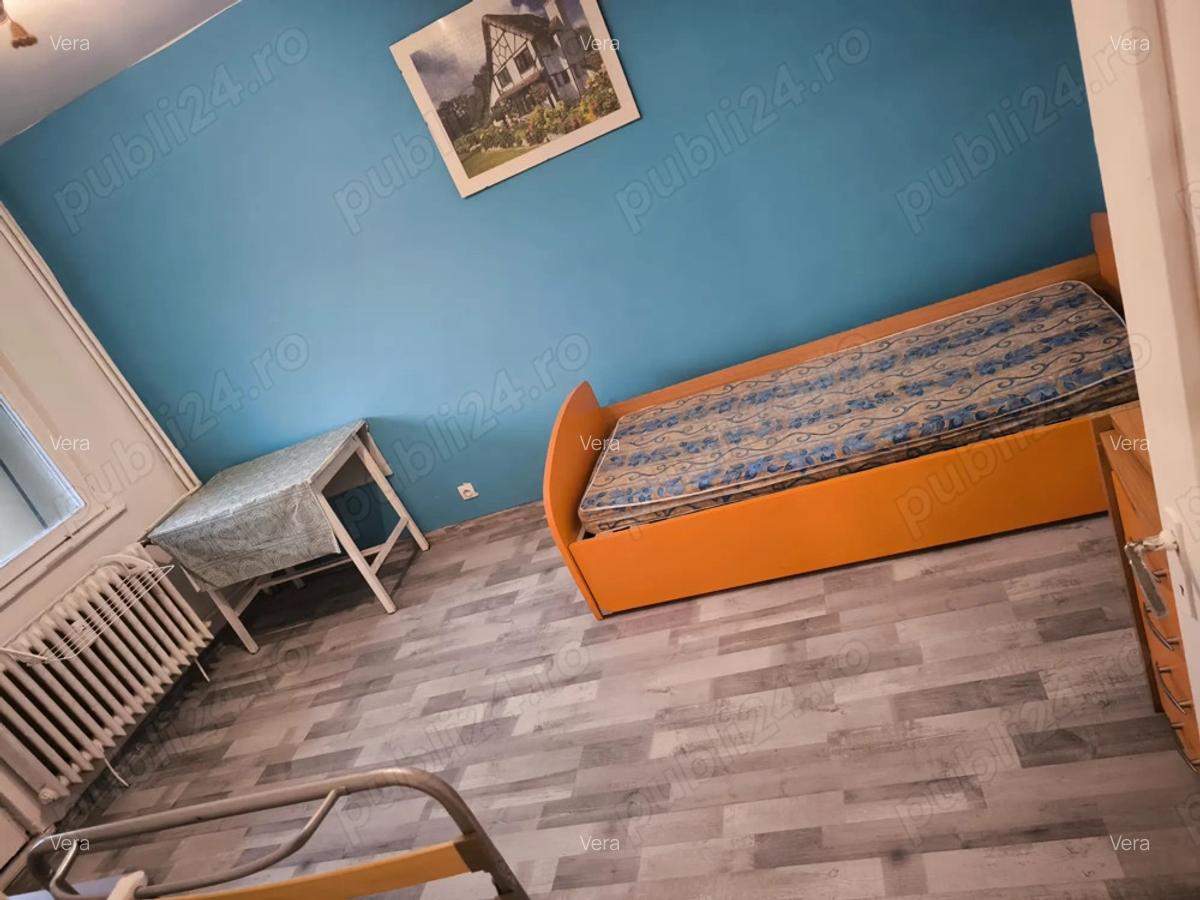 Garsoniera zona Spital urgenta - 2