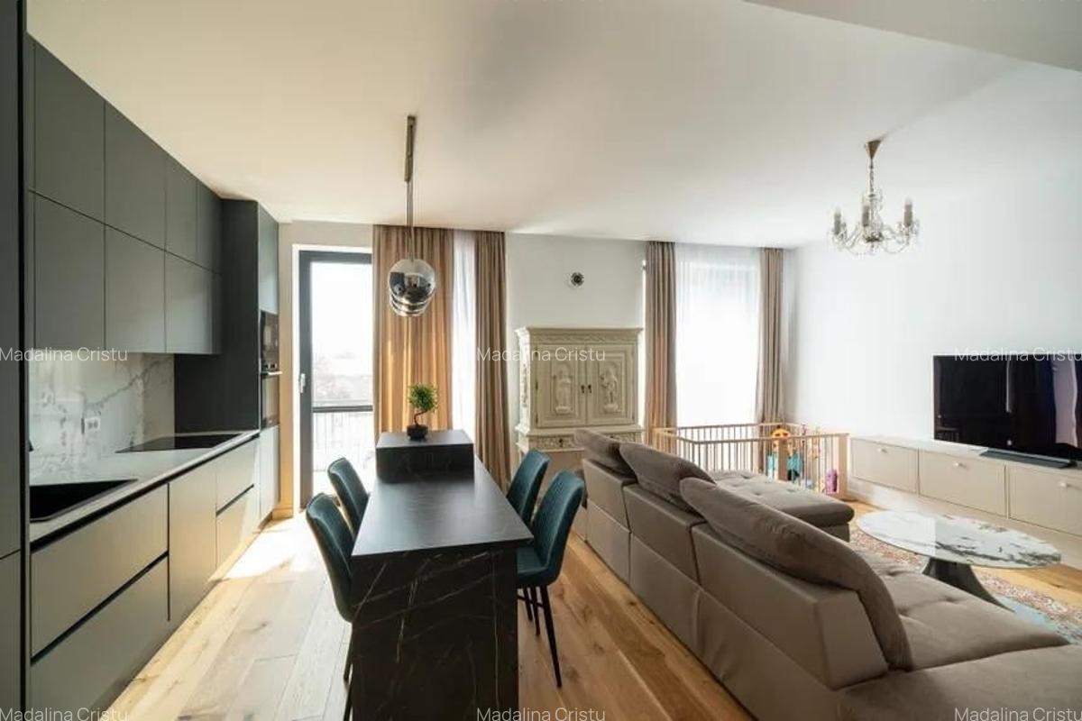 Apartament 3 camere splendid, Amber Forest/Comision 0 - 6