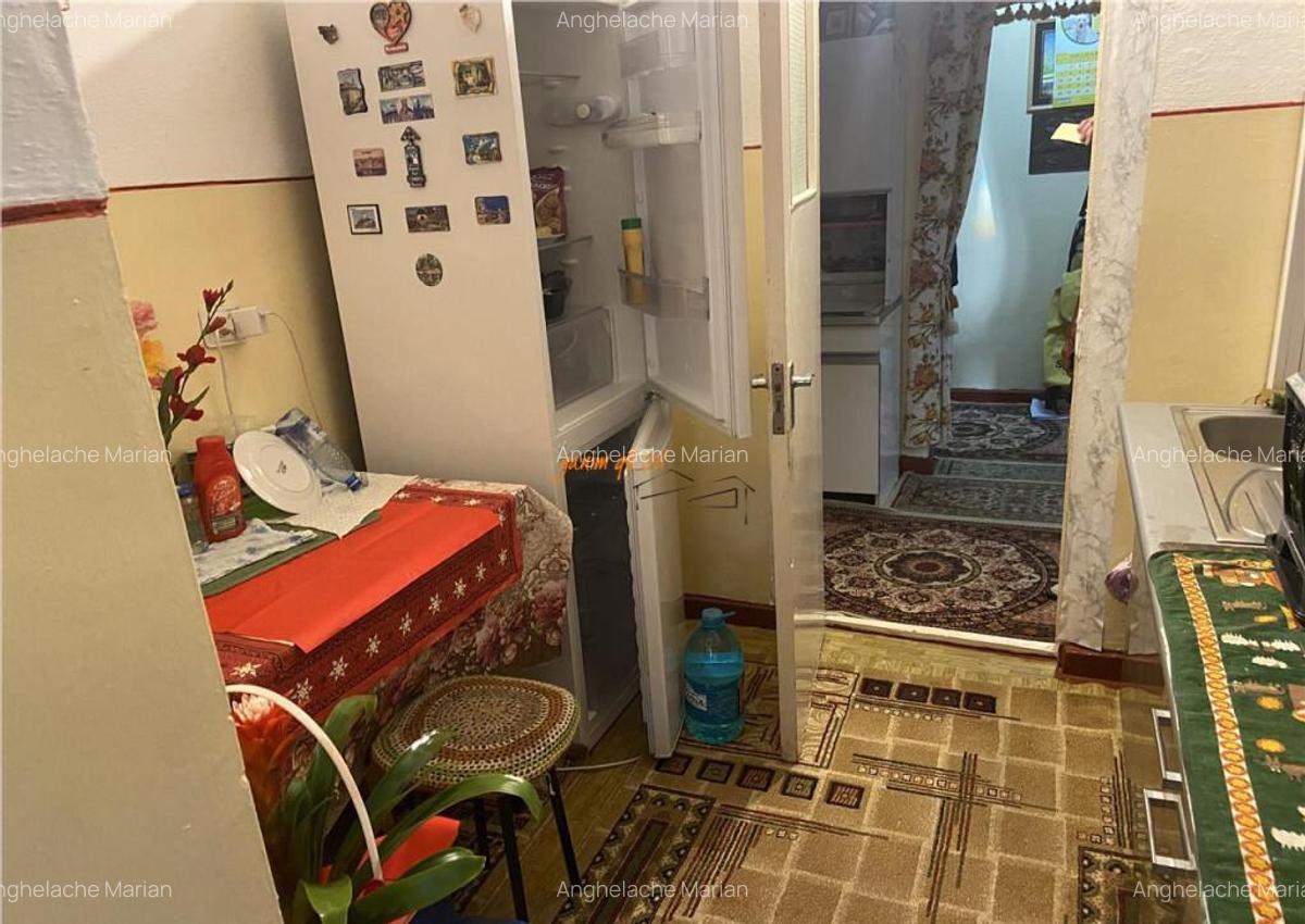 Apartament 2 camere , zona Cartier Sud, decomandat , 54 mp - 5