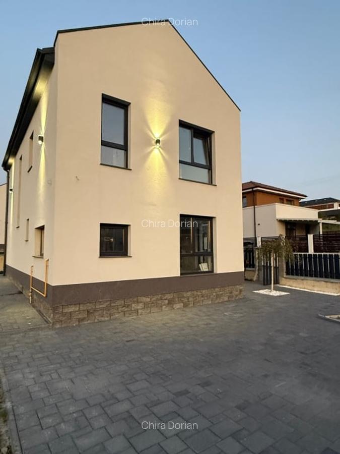 Case individuale cu 4 dormitoare in Dezmir  Zona linistita, 482 mp teren - 9
