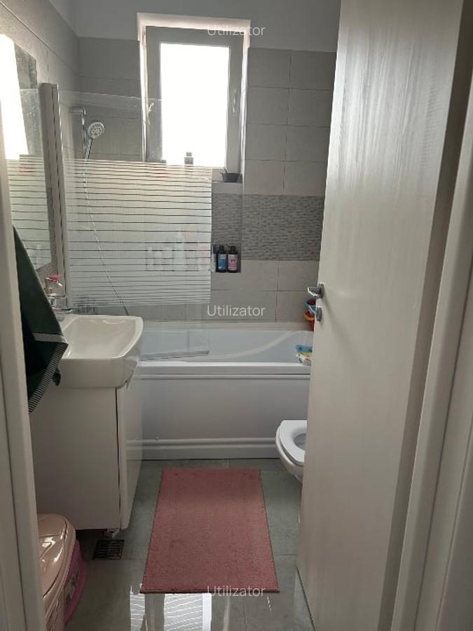 Proprietar vand  apartament  2 camere utilat si mobilat - 4