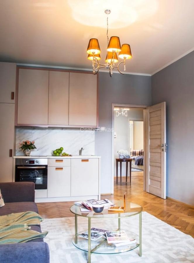 Apartament cu 3 camere decomandat, mobilat în Central - 6