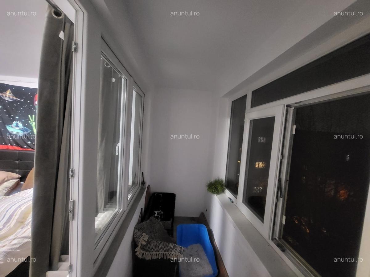 1 Decembrie 1918, metrou 8 min, str Mizil - 15