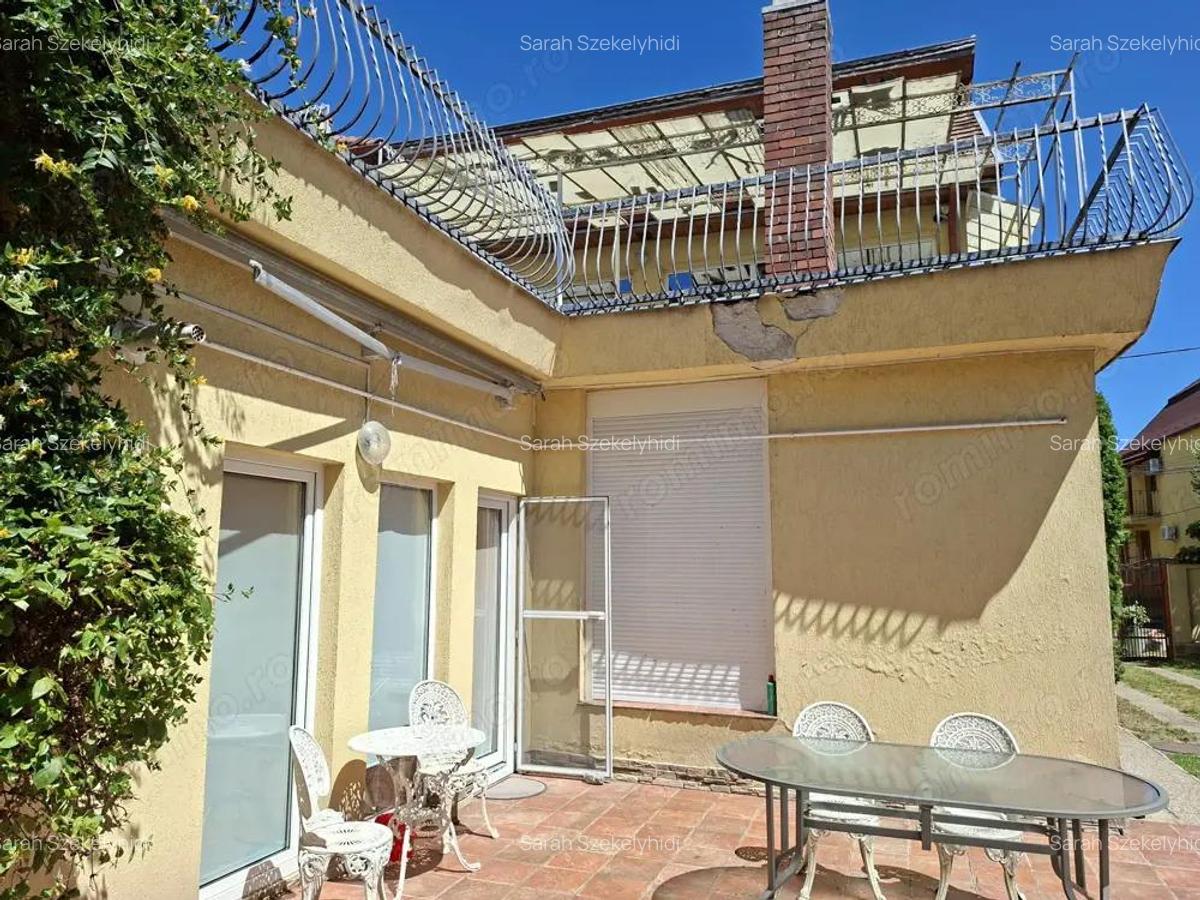 BRASADAS vinde casa P+M 6 cam 227mp teren 11 ari in 14 Mai. - 2