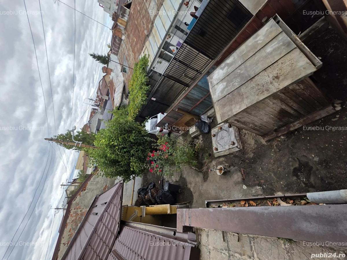 Casa de vanzare pe strada Valeni - 4