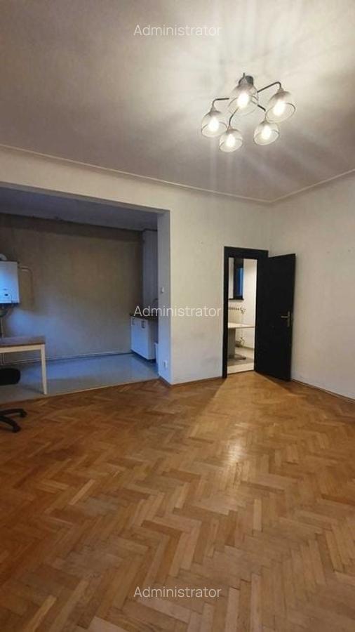 Calea Dorobanti,AMBASADA Turcia, 2 camere deosebit, curte comuna, etaj 1/2 - 4