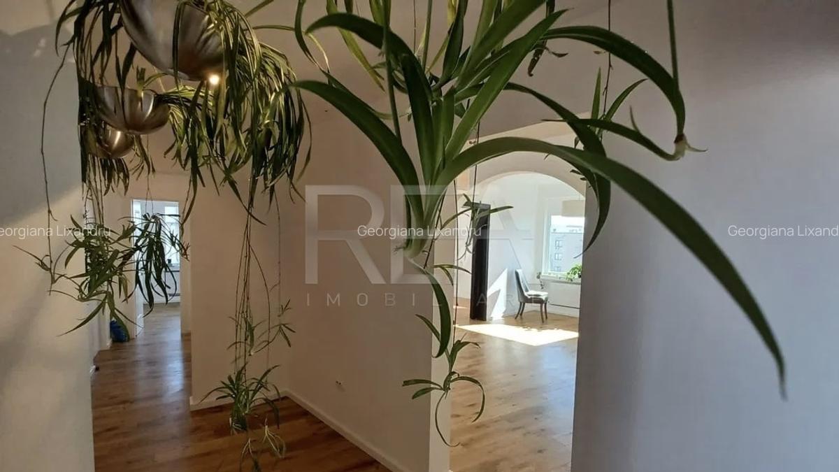 PENTHOUSE ULTRACENTRAL CU VEDERE PANORAMICĂ - 5