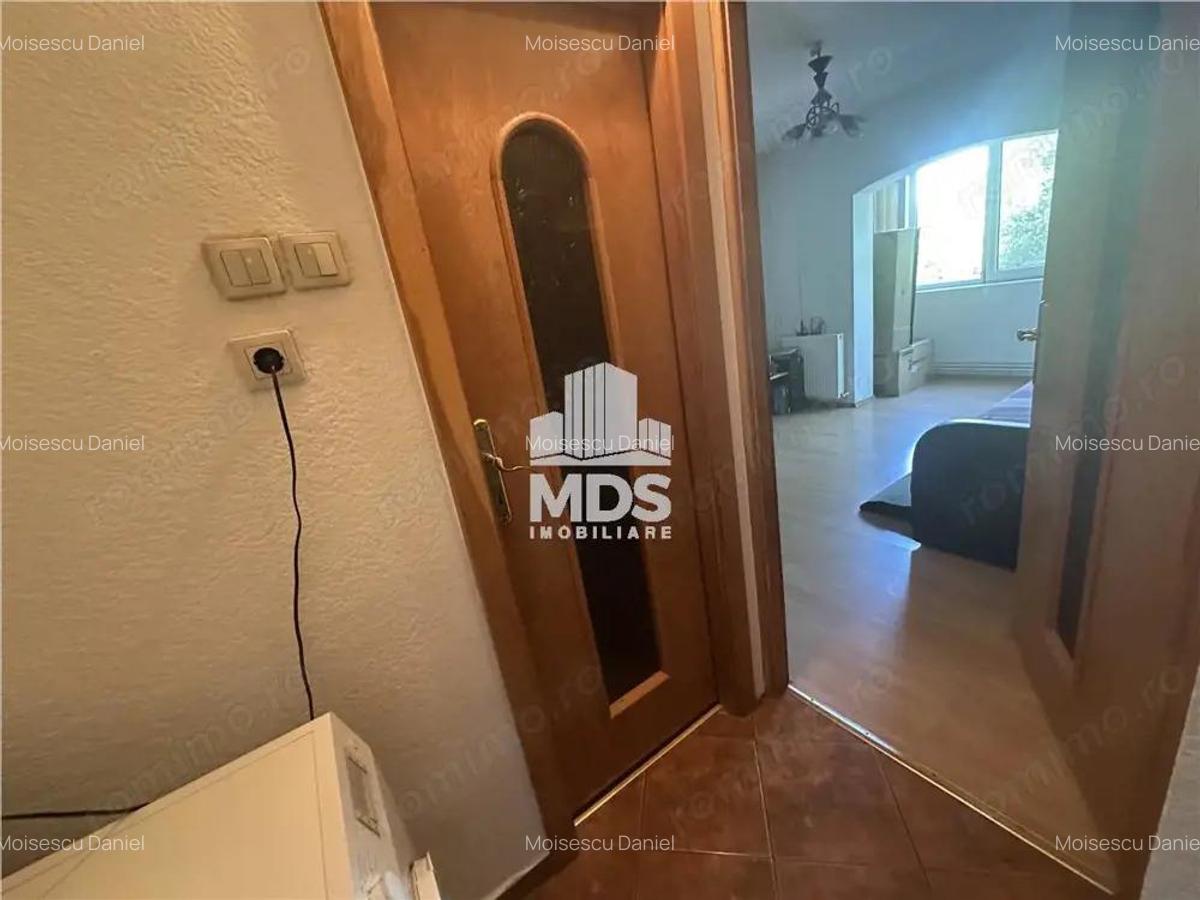 Mobilat #537;i utilat cu 2 balcoane, modificat in 3 camere, aproape de Pia #539; #259; Verde - 8