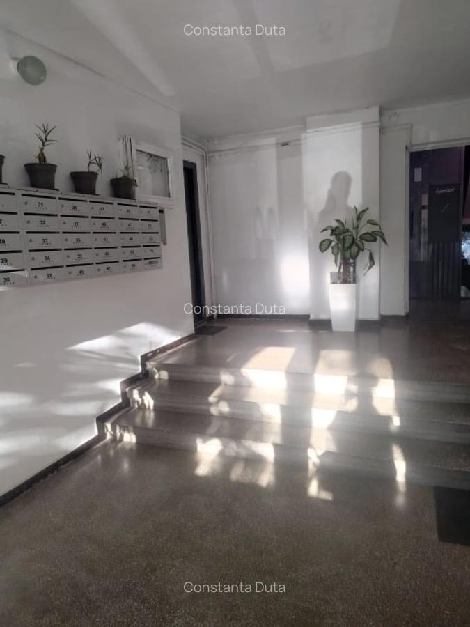 Garsonieră semidecomandată în Dristor - 11