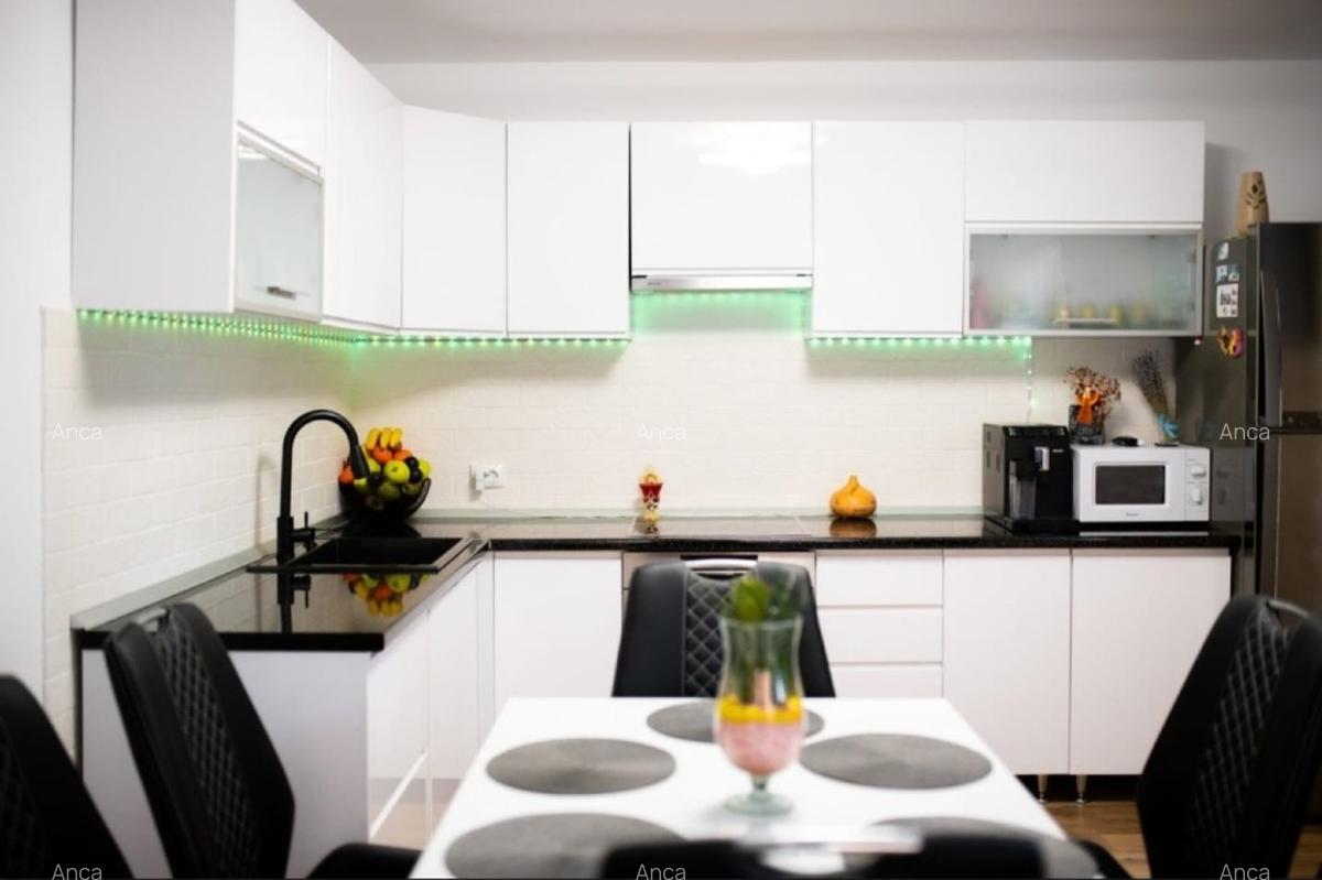 Casa pretabil doua famili - 2