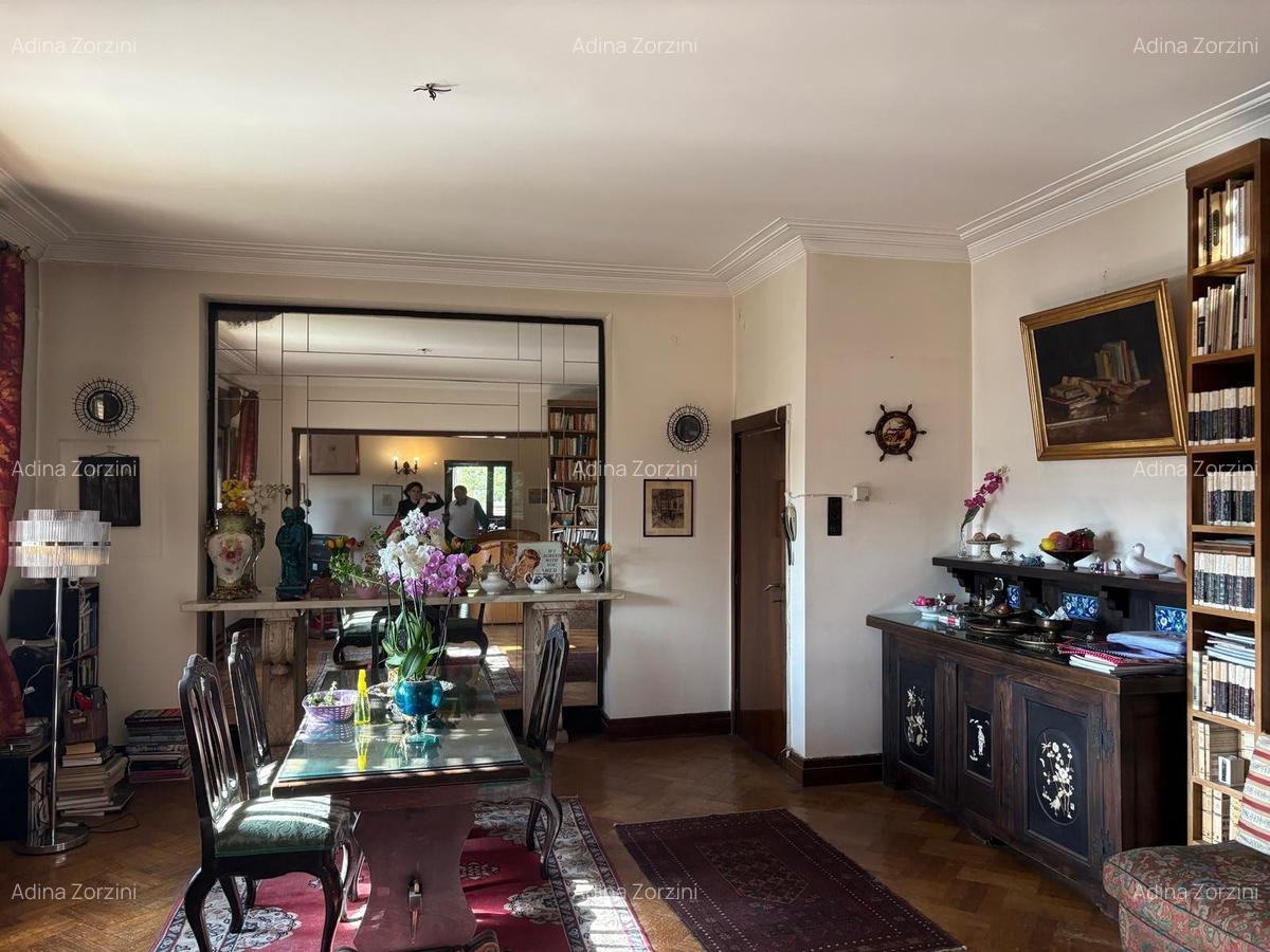 OPORTUNITATE ! Apartament Foarte Mare Interbelic Superb Conservat - 3