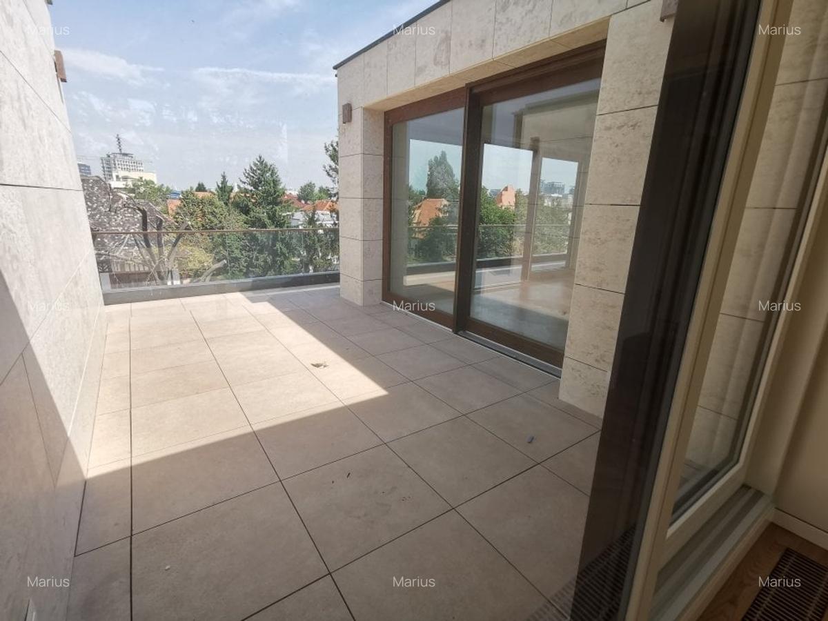 Apartament cu 5 camere decomandat în Dorobanți - 9