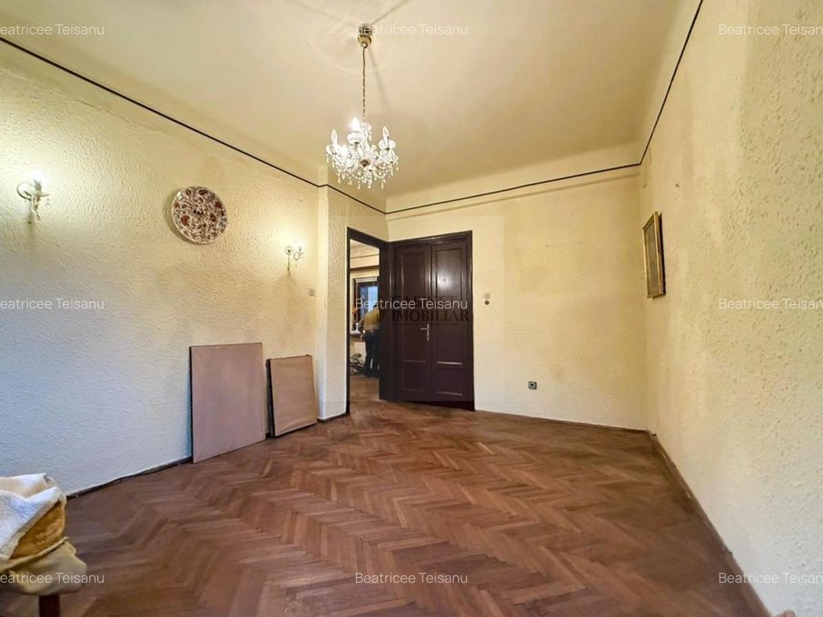 3 camere | Etaj 3/4 | Nemobilat | Universitate - Piata C. A . Rosetti - 24