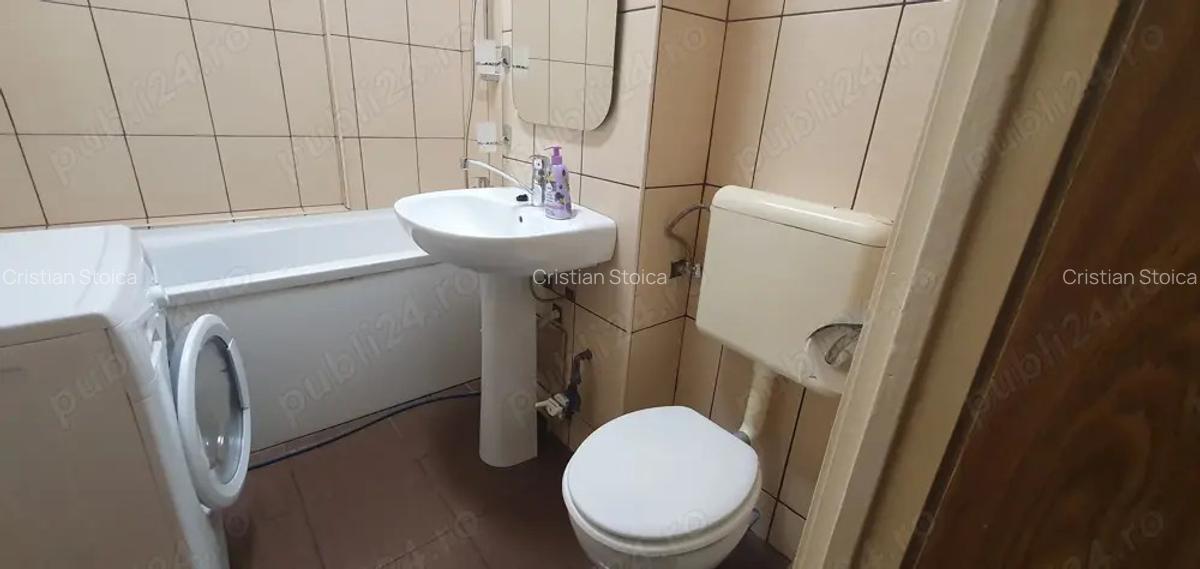 Inchiriez apartament de 3 camere decomandat - 10 Inchiriez apartament de 3 camere decomandat - 10