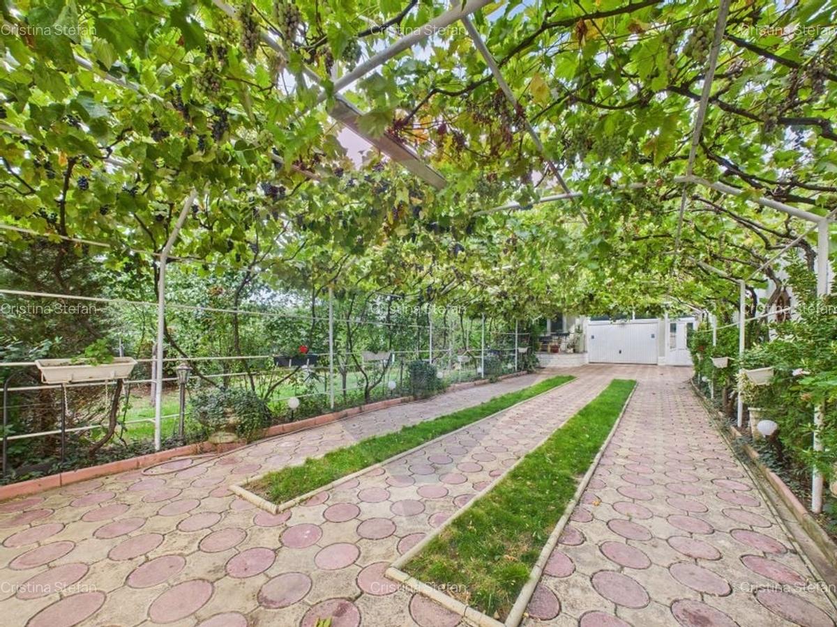 Casa / Vila cu 10 camere de vanzare in zona Central - 24