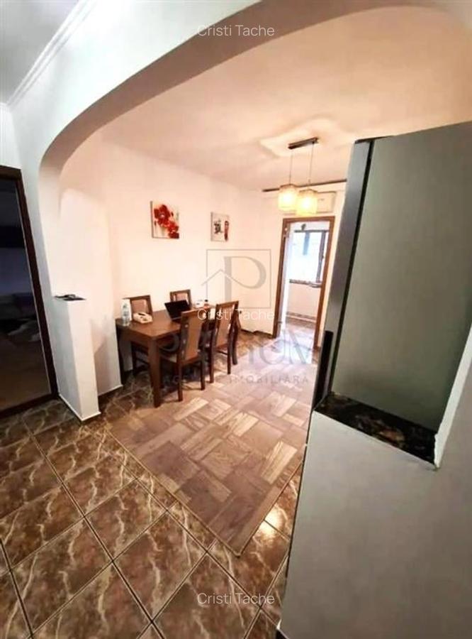 LIPOVEI -PARTER INALT - 3 CAMERE - BALCON - CENTRALA PROPRIE - CLIMA - BOXA - 3