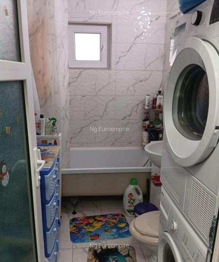 Apartament 2 camere de vanzare zona Poarta 6 - 5