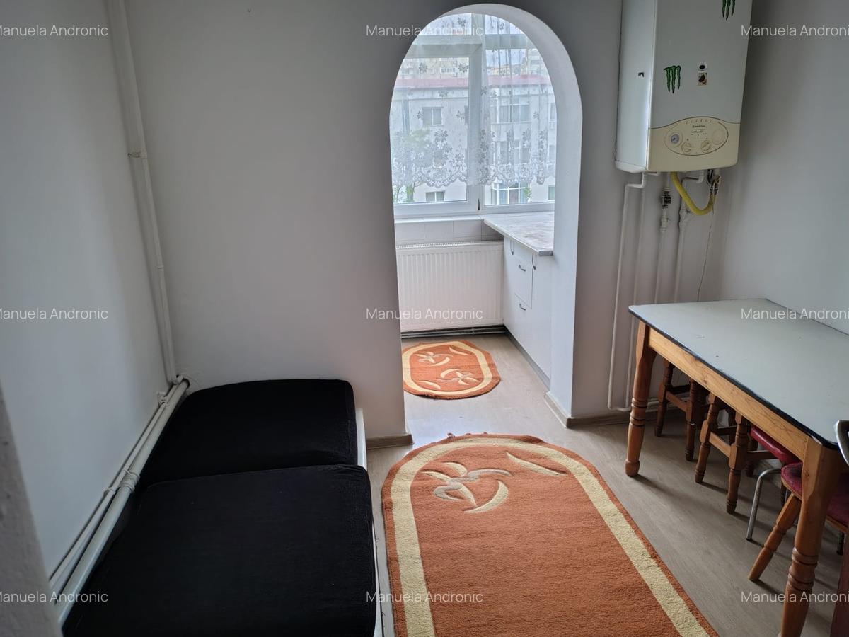 3 camere decomandat,zona Canta strada Luca Arbore - 3