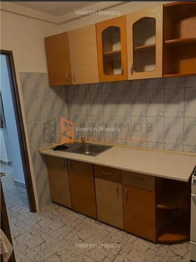 Garsoniera cf 1 decomandata Zona Bulevardul 1 Decembrie - 6