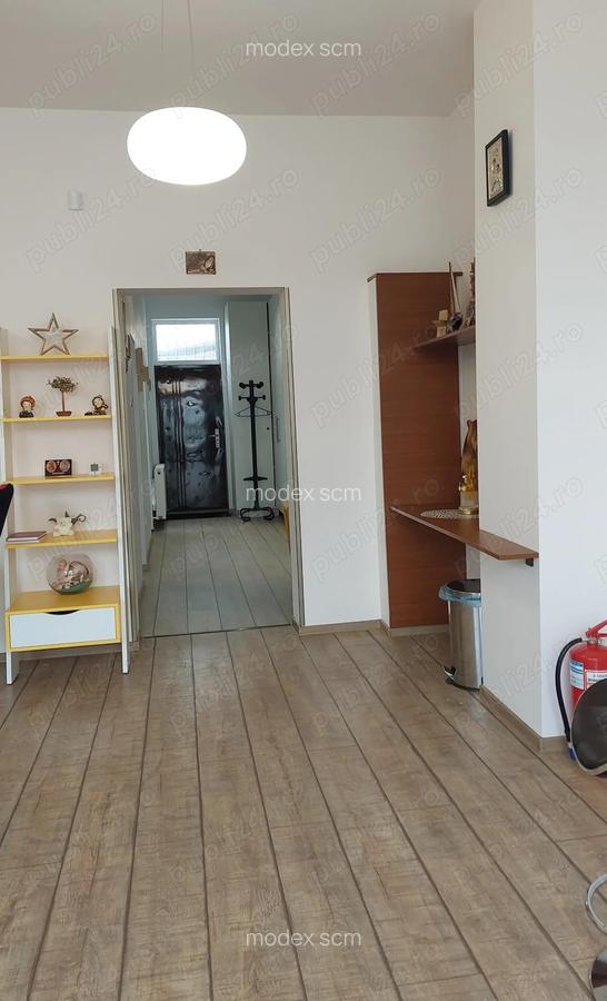 Oferim pentru inchiriere spatiu comercial zona Delfinariu 68 mp - 2