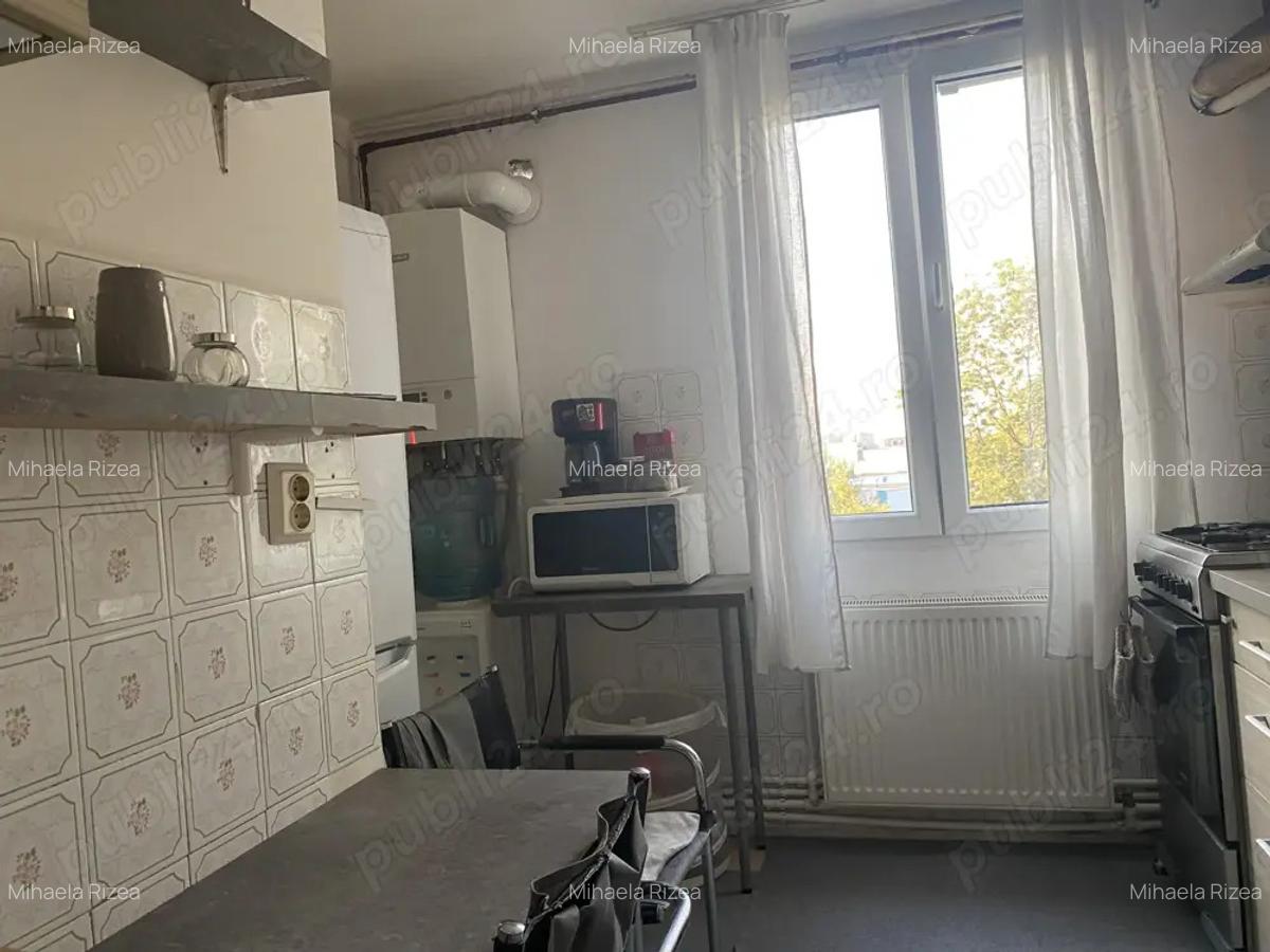 Proprietar, inchiriez apartament 3 camere - 7