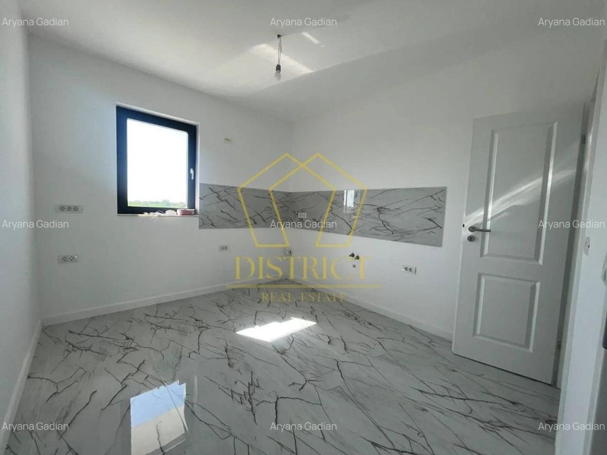 Duplex superb cu 4 camere despartit prin camera tehnica I Giroc - 3