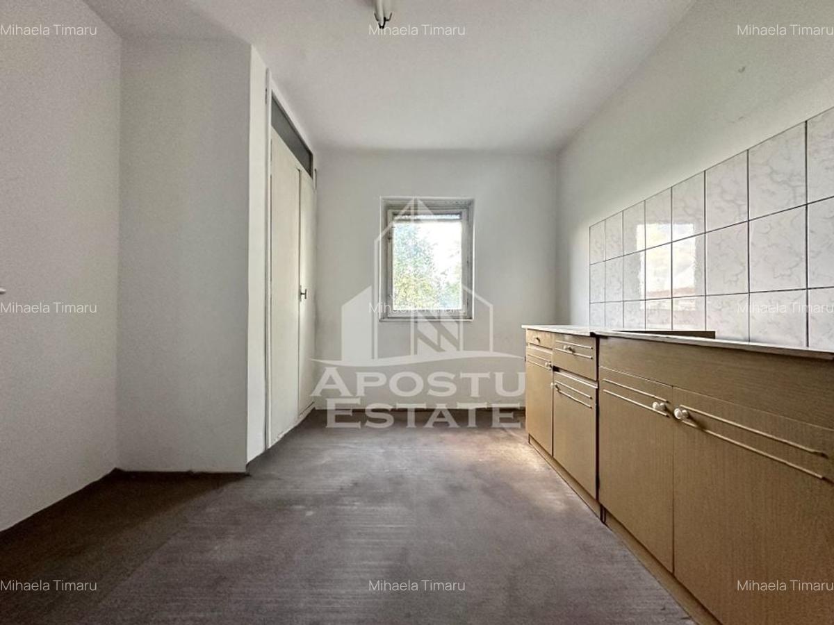 Apartament cu 3 camere decomandat în Dâmbovița - 3
