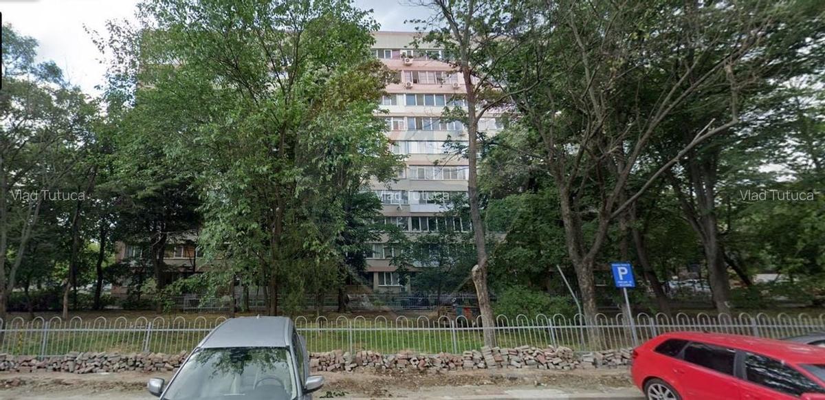 Apartament cu 3 camere semidecomandat, mobilat în Titan - 18