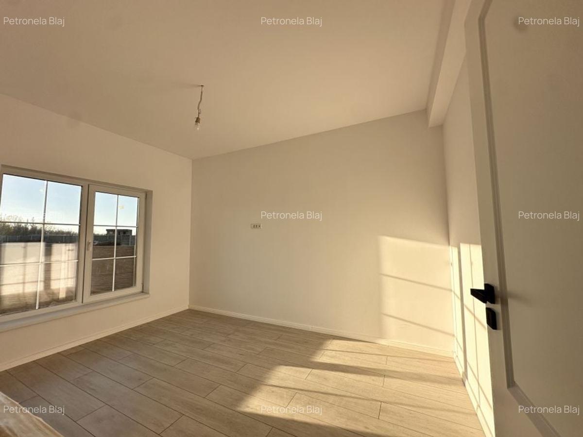 Casa individuala + garaj/apartament - 9