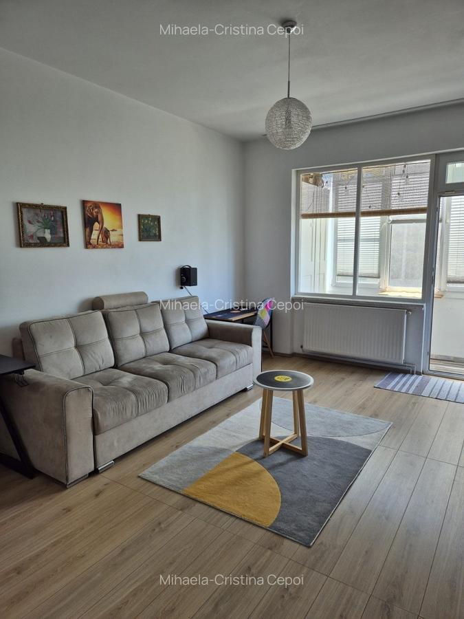 Apartament cu doua camere,decomandat - 4