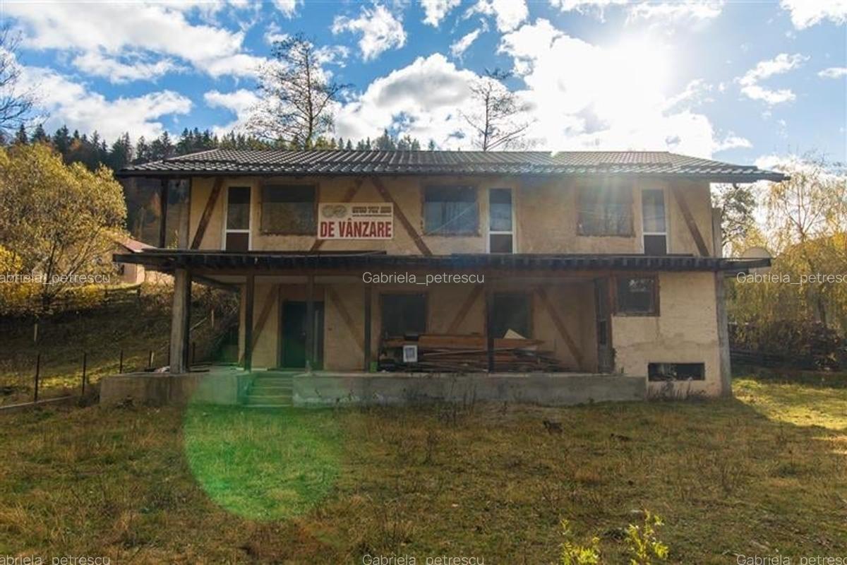 FILM! Constructie rustica tip Casa Verde, cu parau si panorama impresionanta, Mo - 8