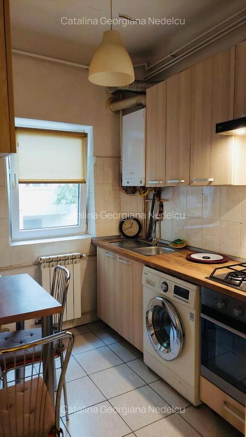 Carol, Mitropoliti, ap. 2 camere, et.1, 58mp, recent renovat, 500Euro/luna - 13 Carol, Mitropoliti, ap. 2 camere, et.1, 58mp, recent renovat, 500Euro/luna - 13