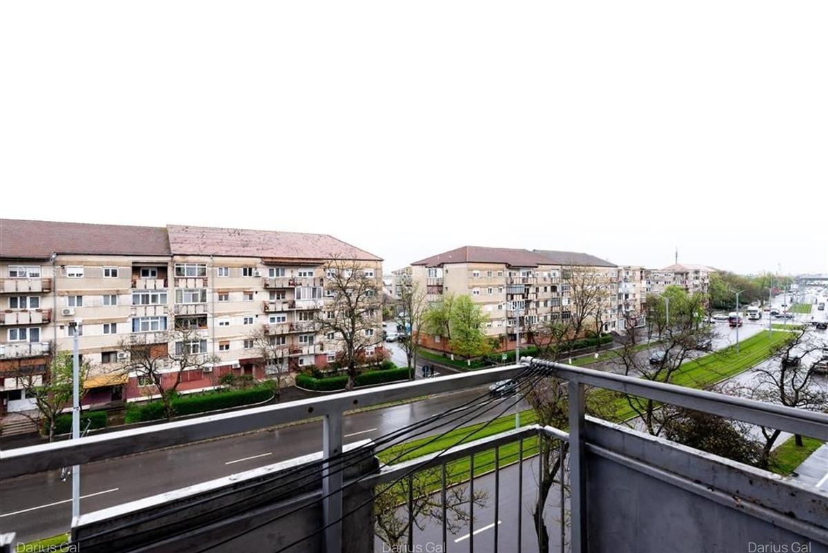 Apartament cu 3 camere decomandat în Calea Aradului - 13