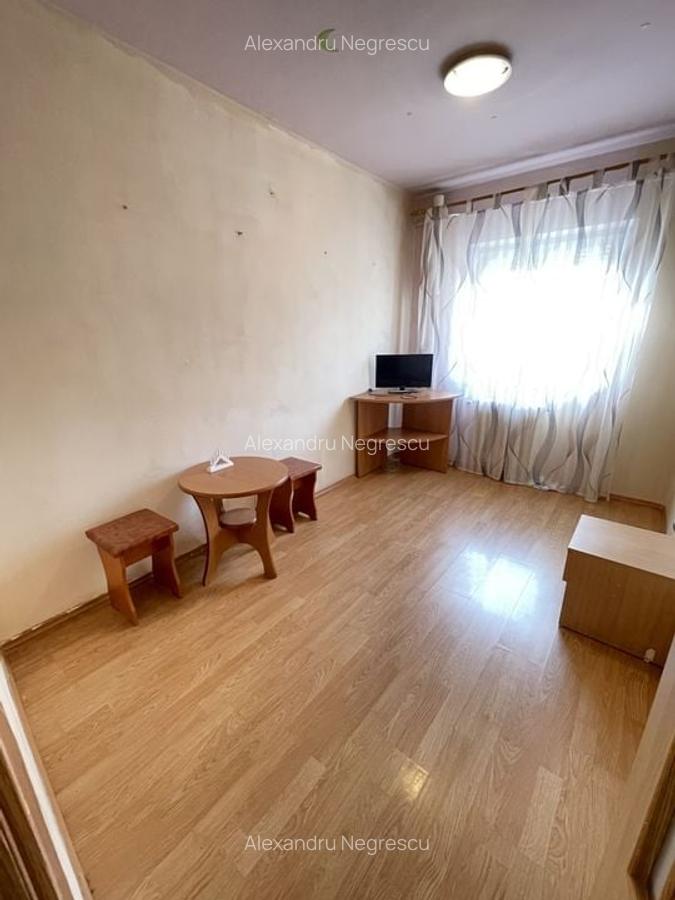 Lipovei | 3 camere | Decomandat | Mobilat-Utilat | Acoperiș - 12